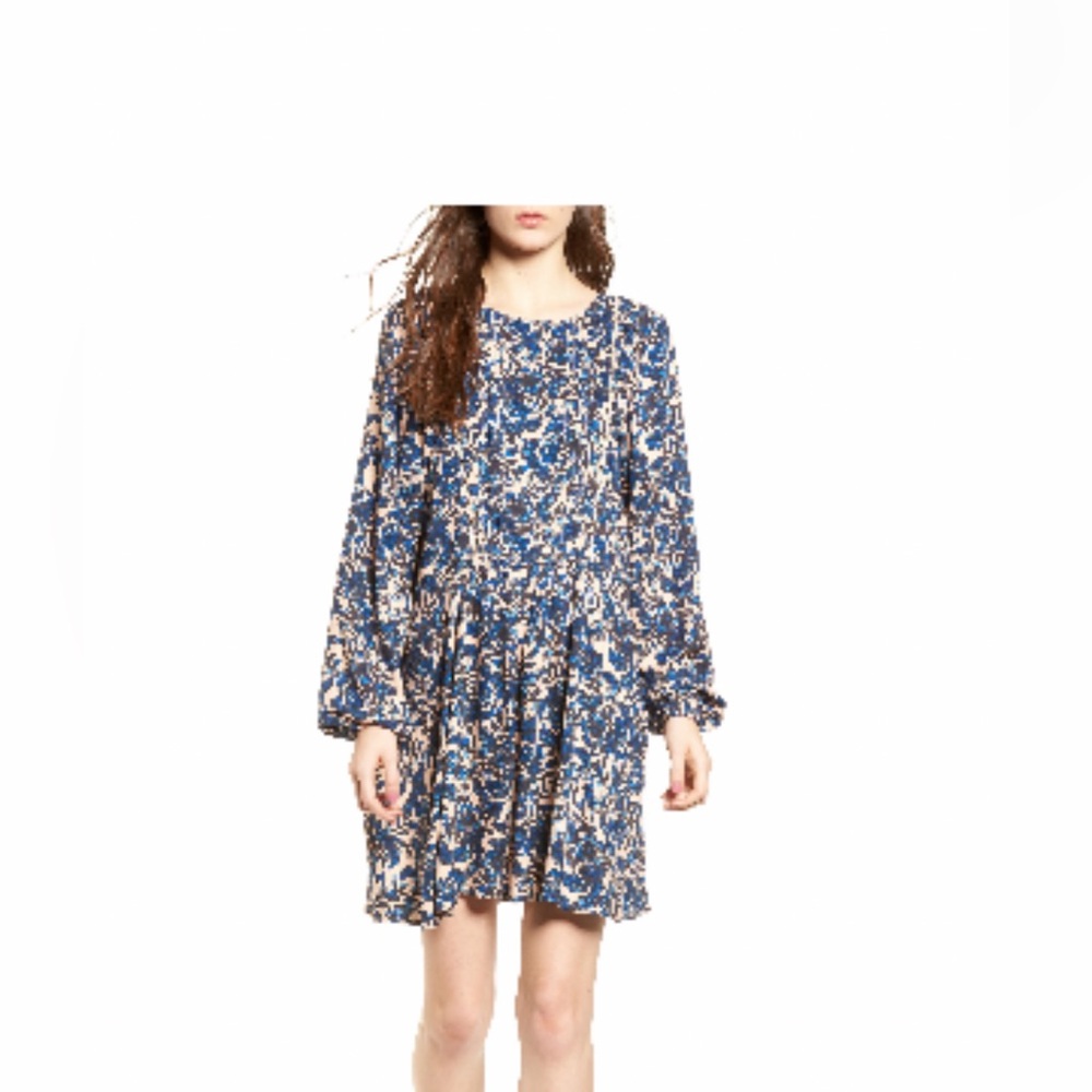 HINGE Print Full Sleeve Minidress, very gorgeous print/ color. Never worn